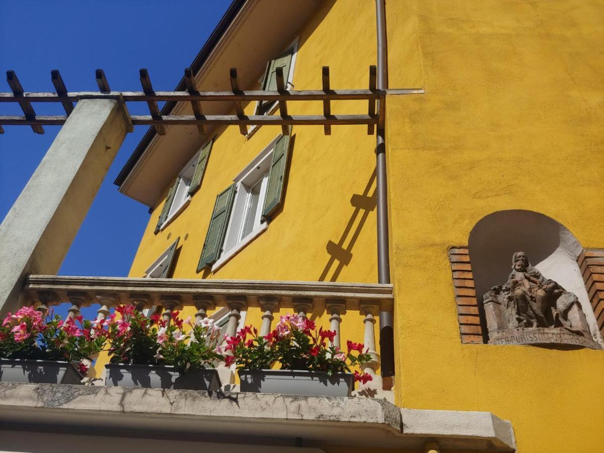 Studio Apartments Baia Azzurra 7 Torbole Sul Garda Exterior foto